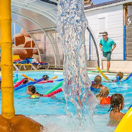 Κάμπινγκ Camping Sunissim Les Flots Bleus By Locatour Λα Ροσέλ